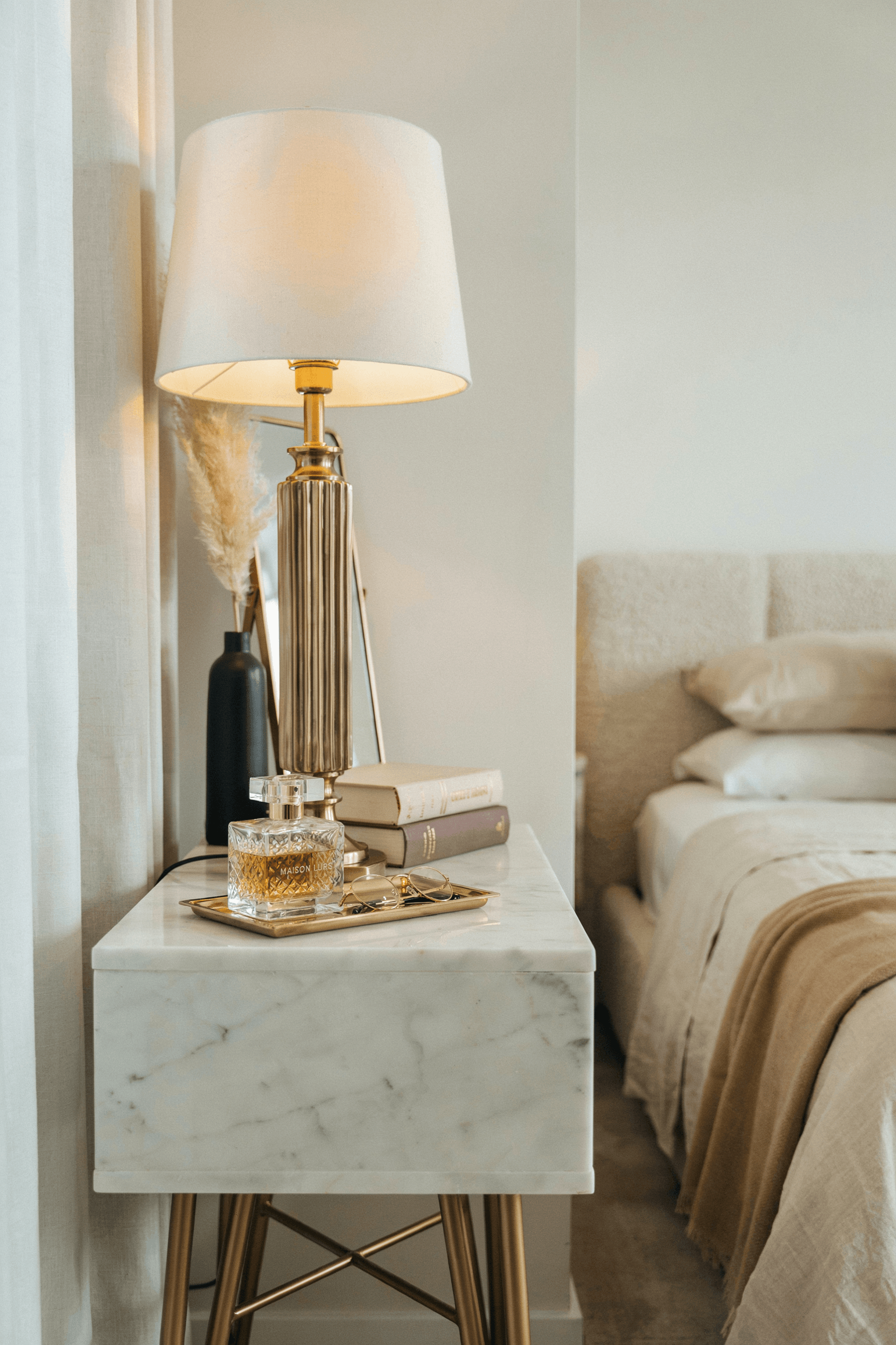 27 Nightstand Styling Ideas to Elevate Your Bedroom