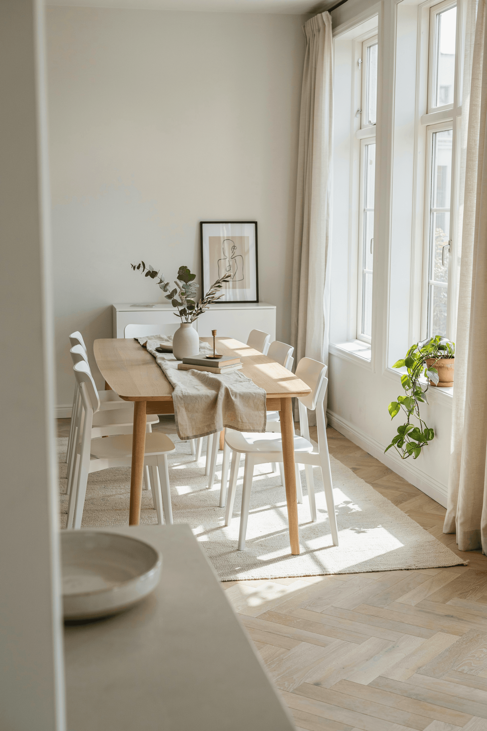 22 Dining Room Decor Ideas to Elevate Your Dining Space