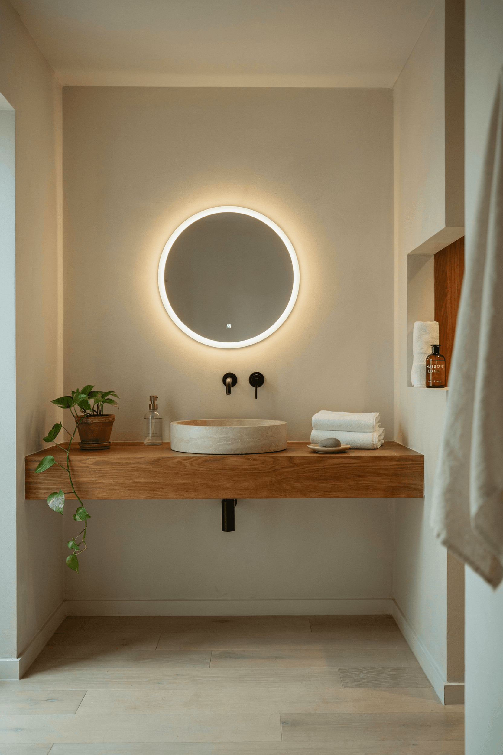 24 Bathroom Mirror Ideas for a Stylish & Functional Space