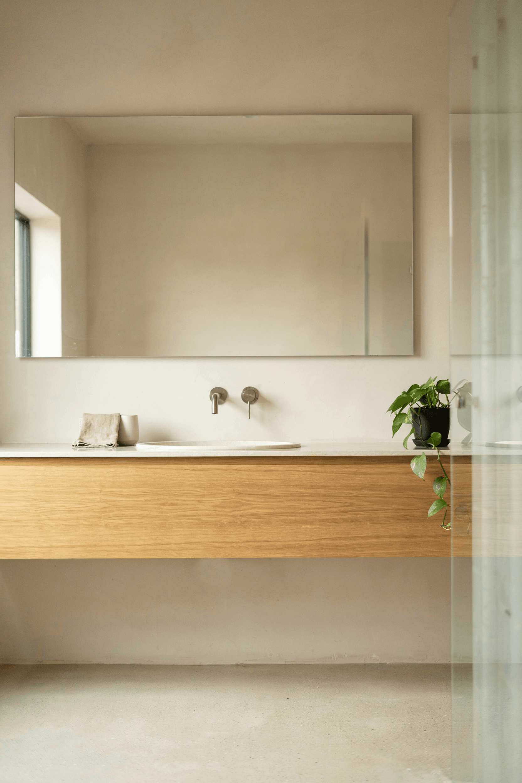24 Bathroom Mirror Ideas for a Stylish & Functional Space