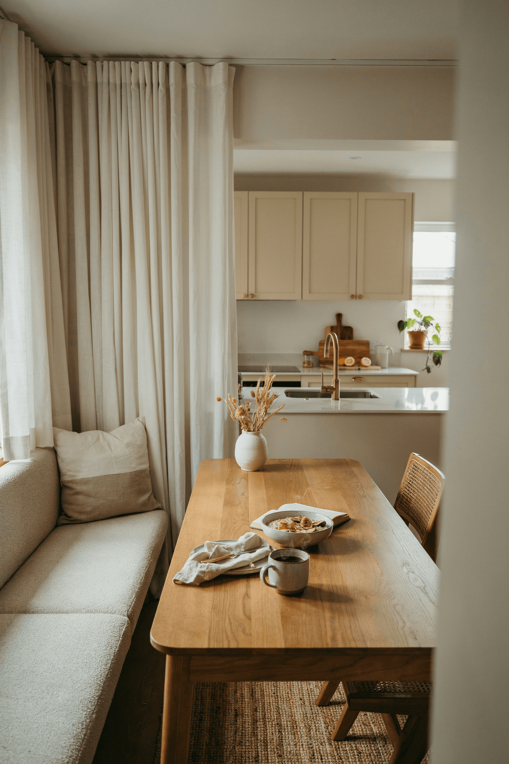 24 Breakfast Nook Ideas to Create a Cozy and Stylish Kitchen Corner