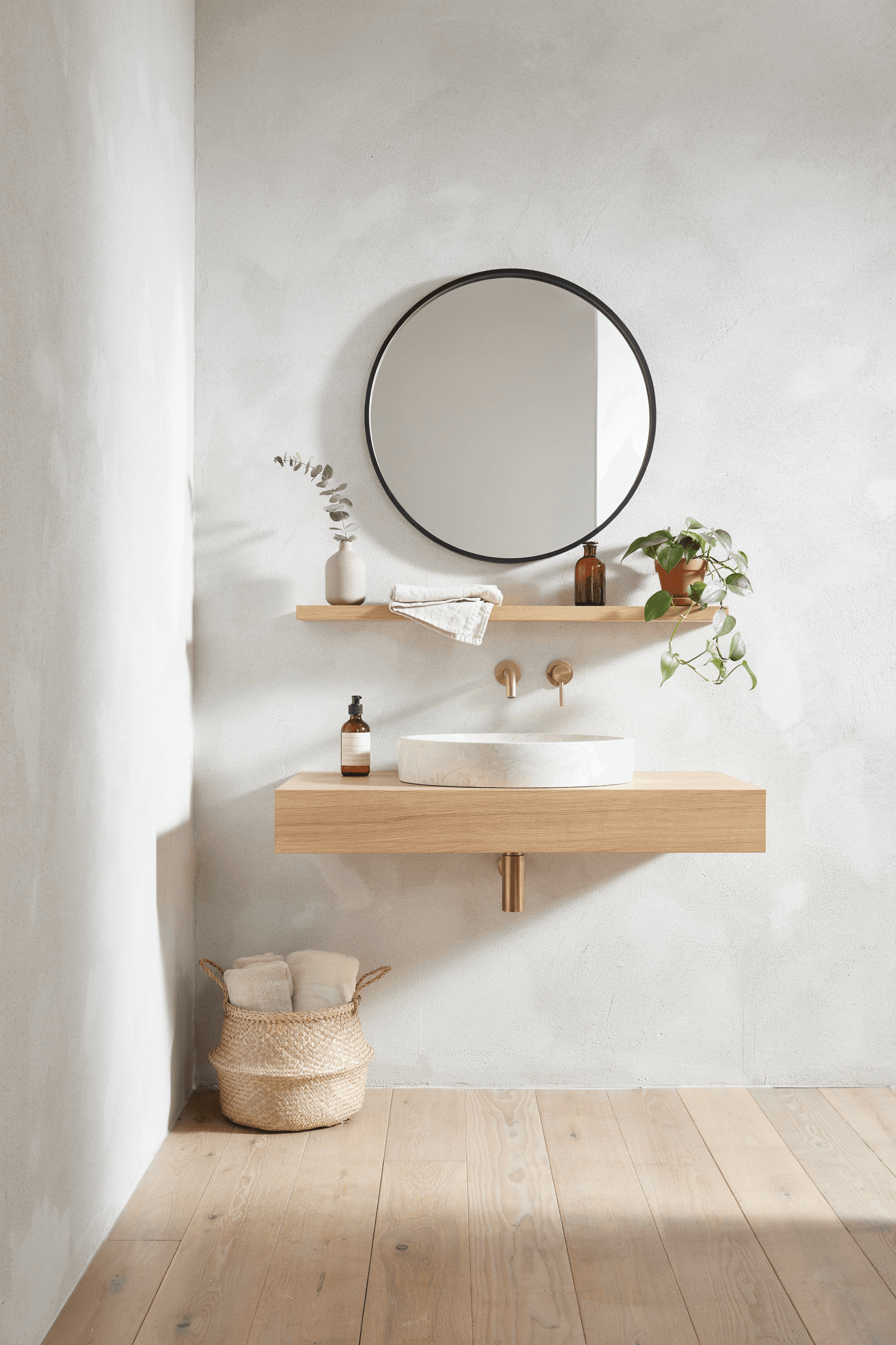 23 Bathroom Wall Decor Ideas for a Stylish & Relaxing Space