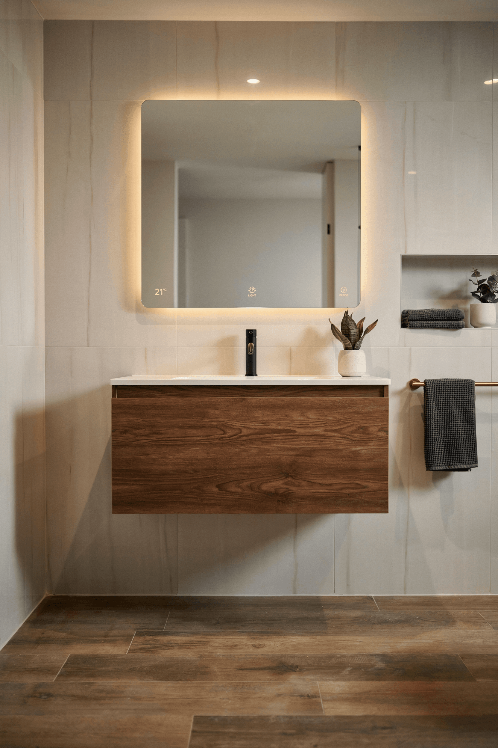 24 Bathroom Mirror Ideas for a Stylish & Functional Space