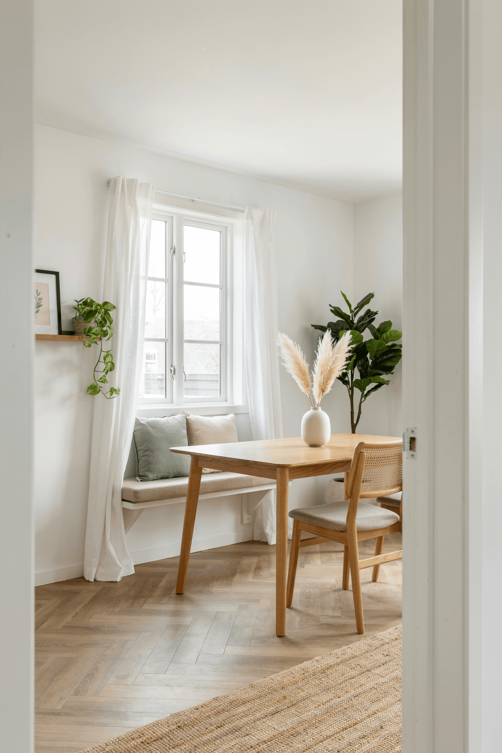 25 Cottage Breakfast Nook Ideas for a Cozy Home