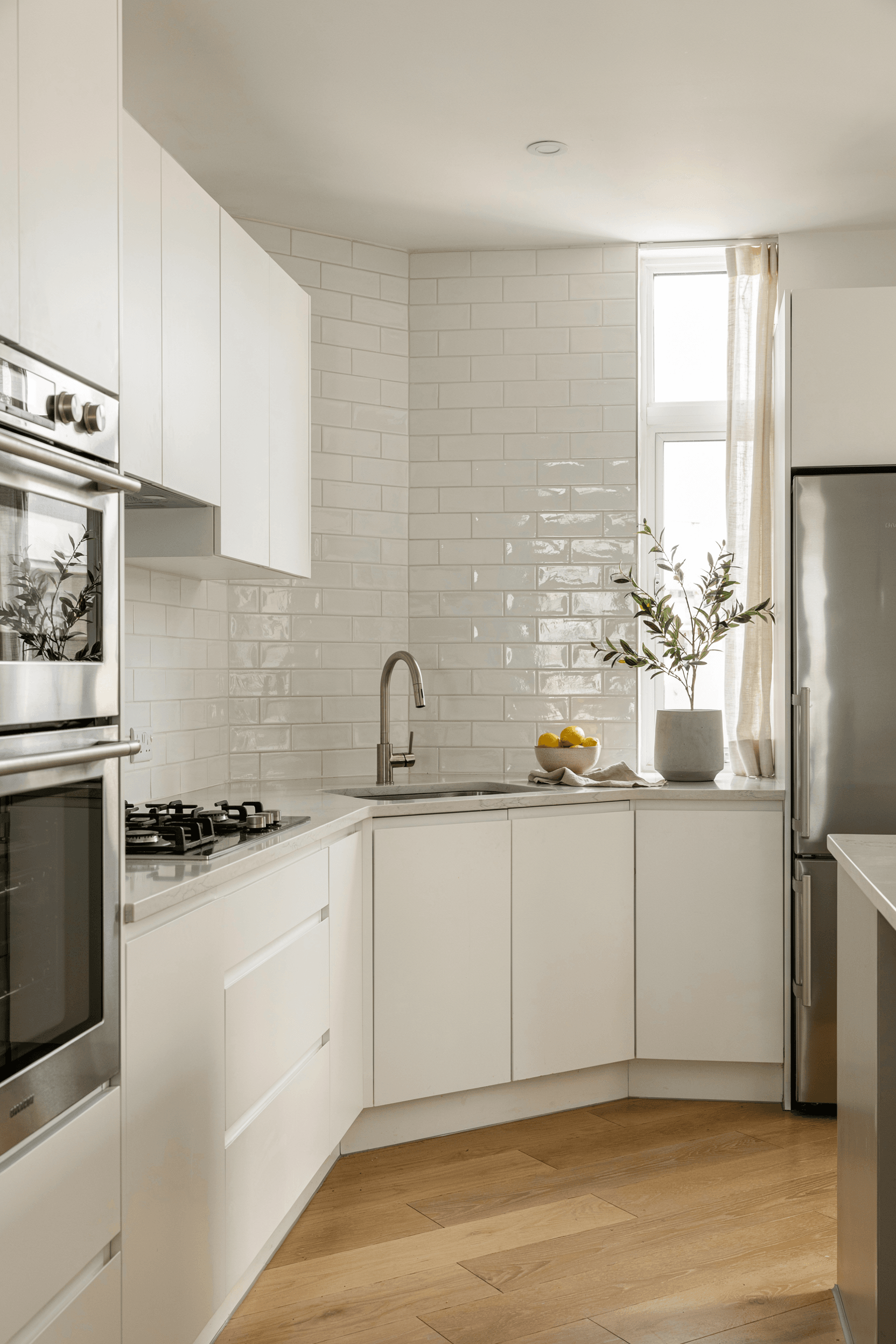 27 Kitchen Backsplash Ideas for a Stylish & Modern Kitchen