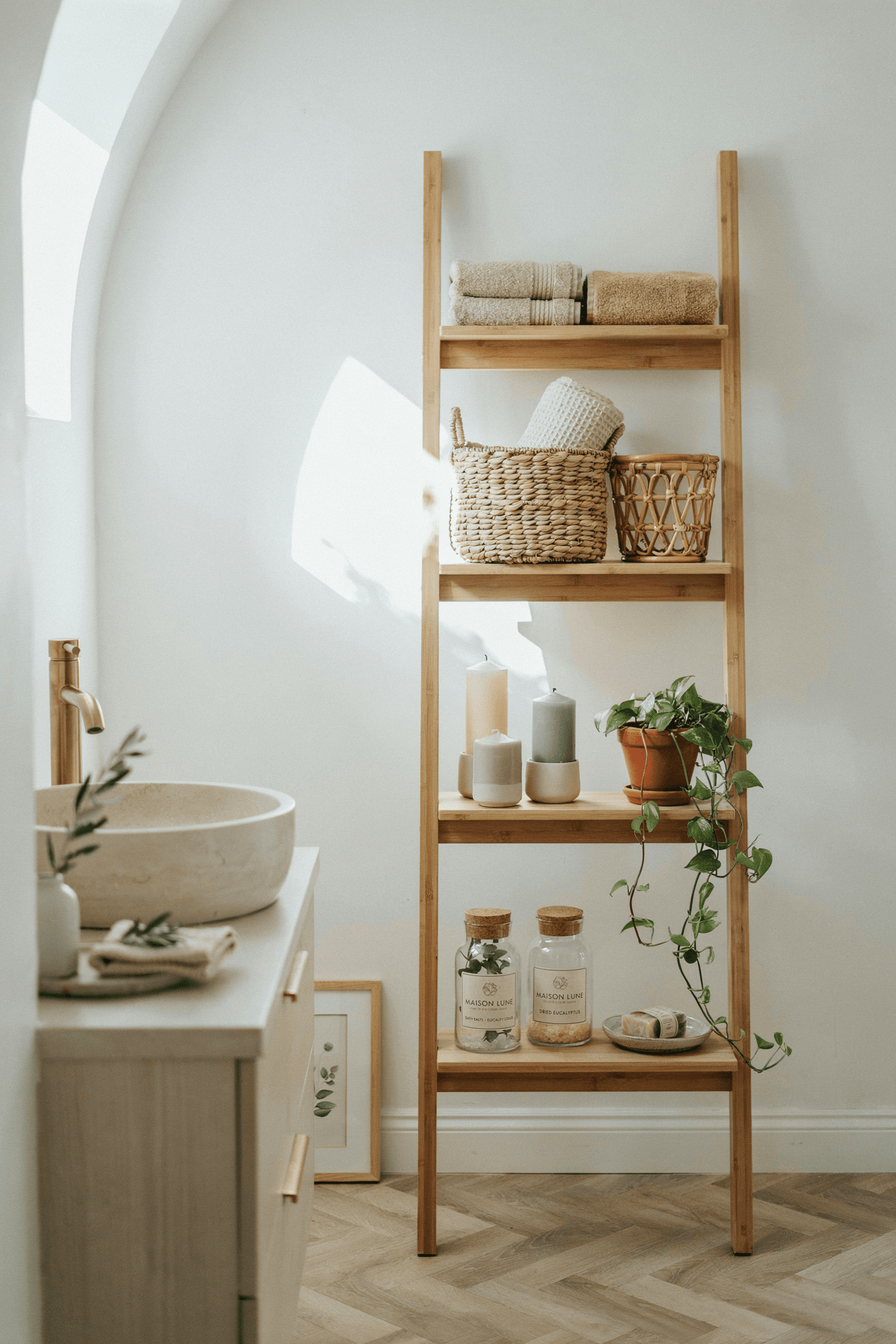 24 Bathroom Storage Ideas for Small Spaces