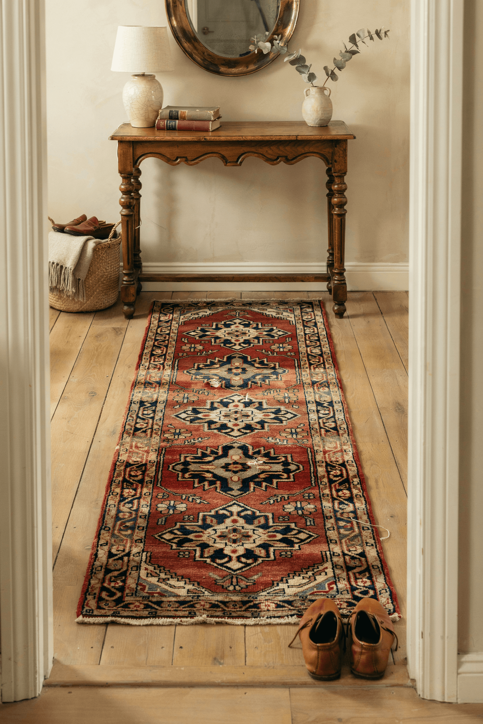 Foyer with Vintage Rug – home decor idea