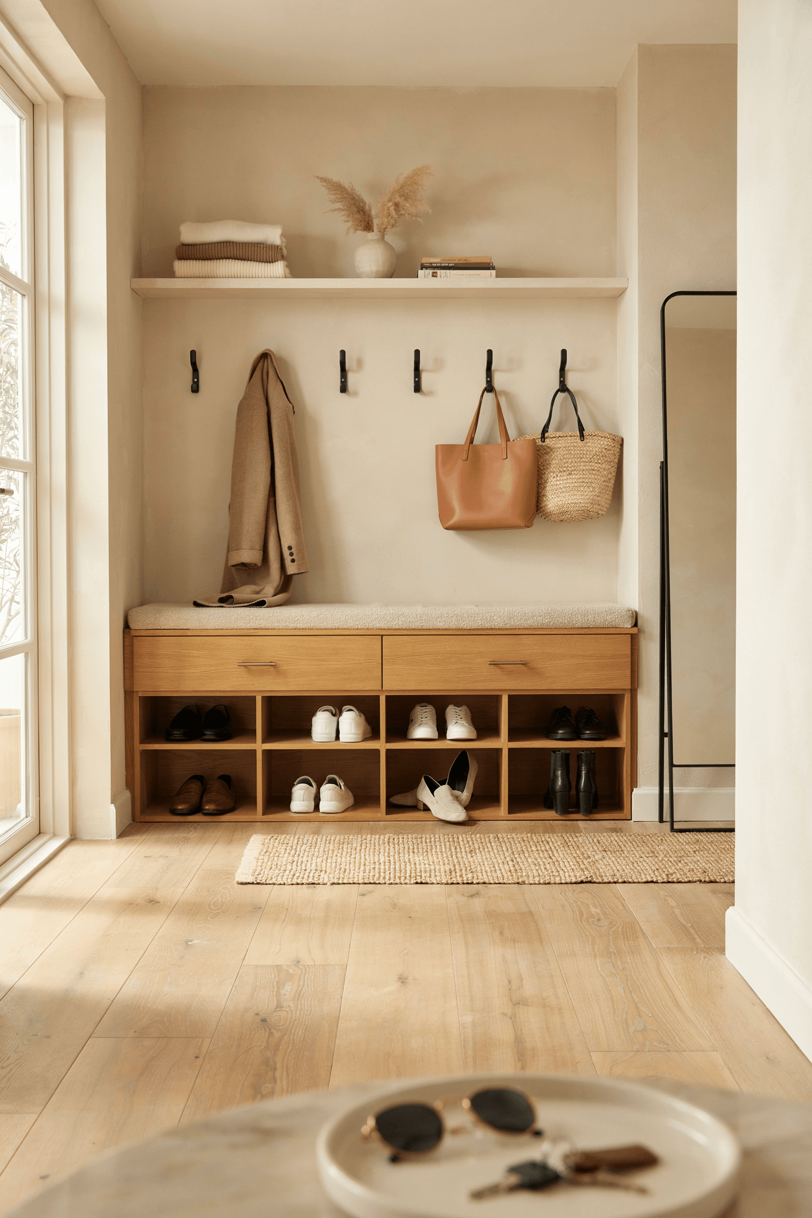Multi-Functional Entryway Bench – home decor idea