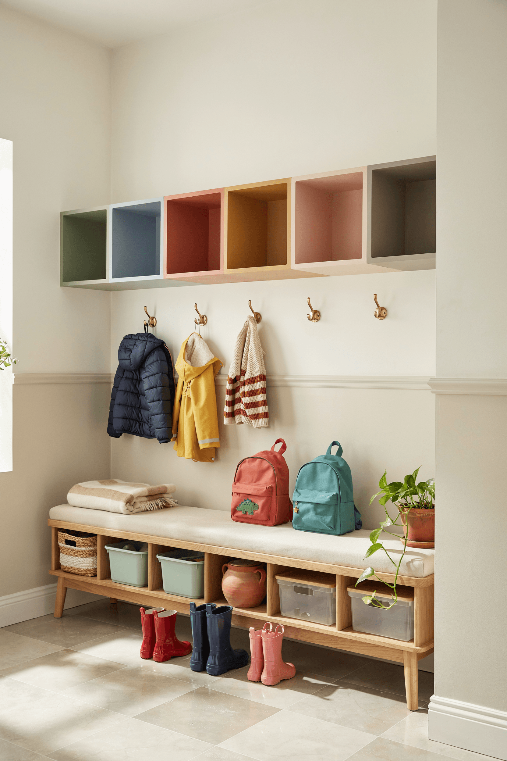 Kids Mudroom Bench – home decor idea