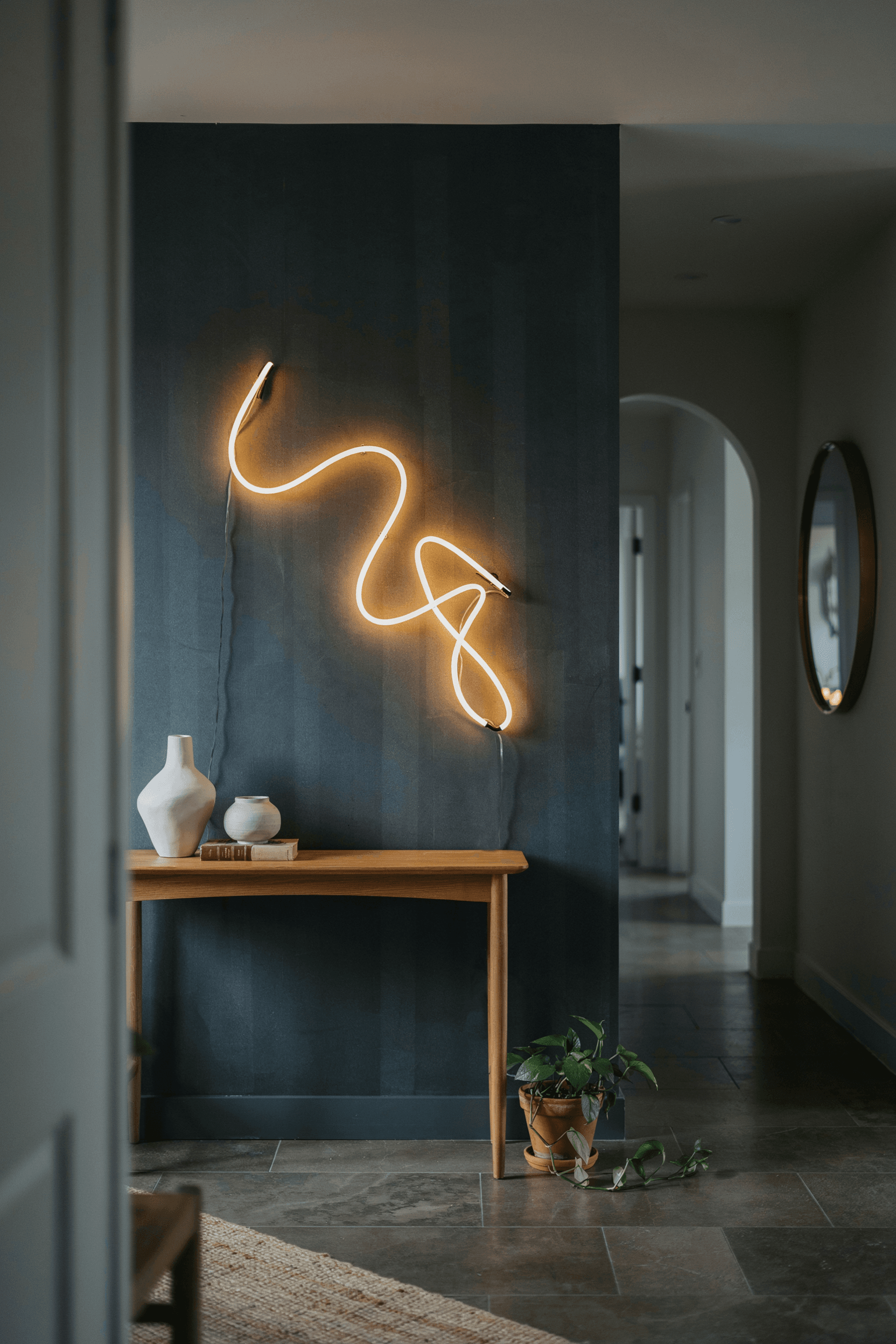 Foyer with Neon Sign – home decor idea
